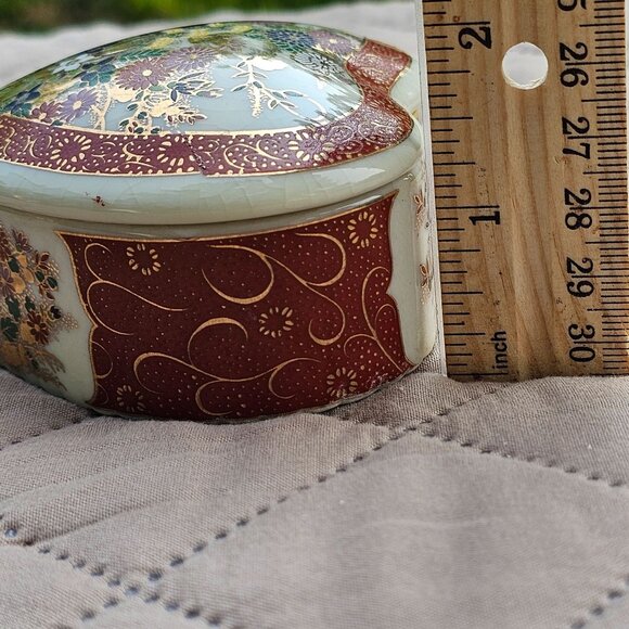 Satsuma Japan Porcelain Heart Shaped Trinket Box Vtg Floral with Gold Accents - Picture 10 of 12